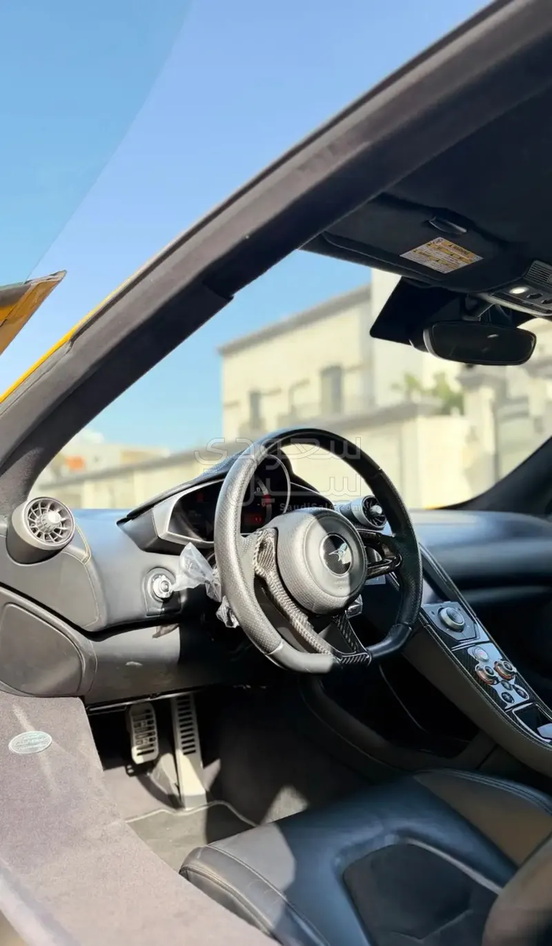 2013 مكلارين إم بي 4