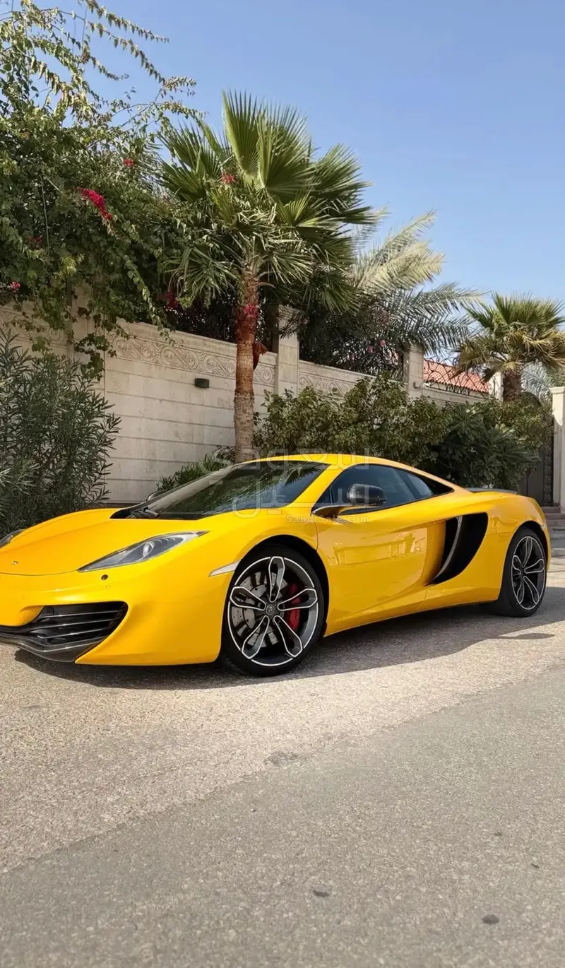 2013 مكلارين إم بي 4