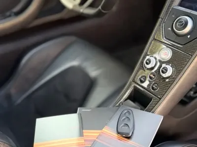 2013 مكلارين إم بي 4