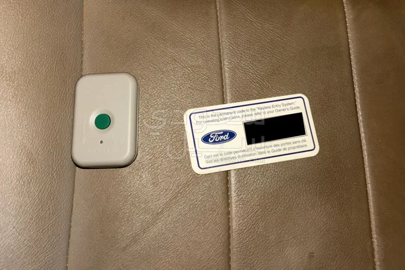 2011 فورد كراون فكتوريا