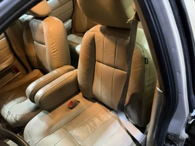 2011 فورد كراون فكتوريا