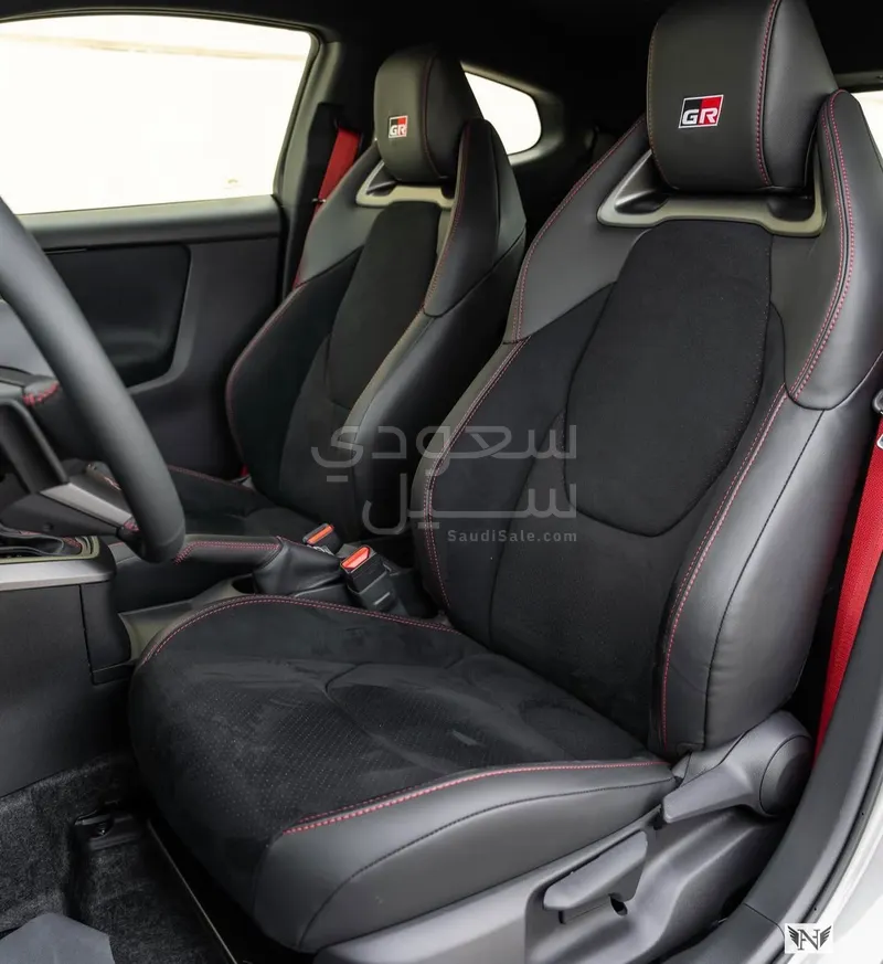 2026 تويوتا ياريس جي ار