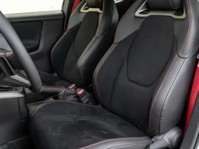 2026 تويوتا ياريس جي ار