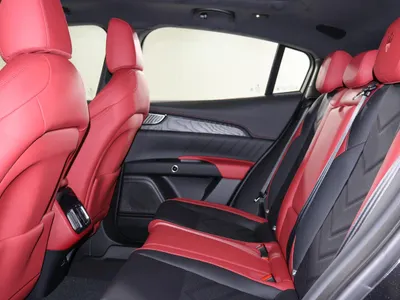 2025 مازيراتي جريكالي مودينا