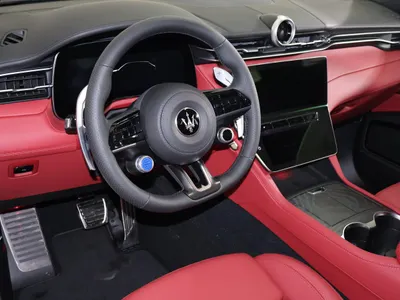 2025 مازيراتي جريكالي مودينا