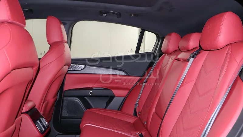 2025 مازيراتي جريكالي مودينا