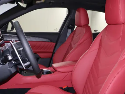 2025 مازيراتي جريكالي مودينا