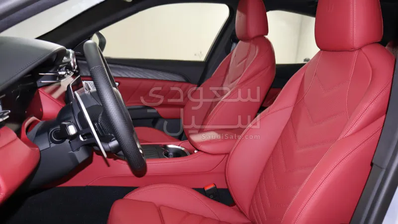 2025 مازيراتي جريكالي مودينا