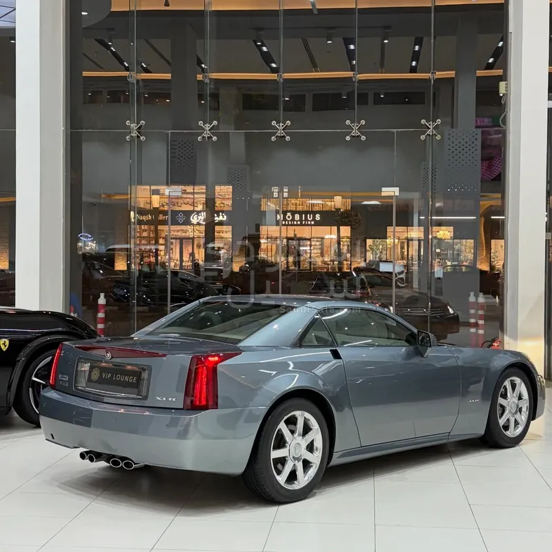 2004 كاديلاك اكس ال ار