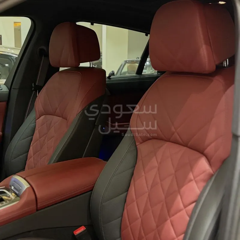 2024 بي ام دبليو الفئة اكس 6