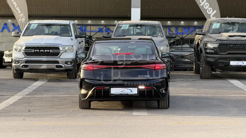 2026 بي واي دي سيل