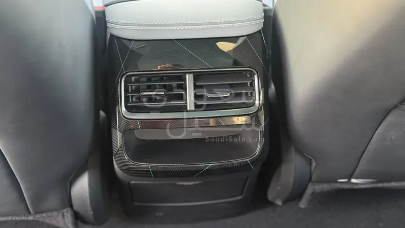 2026 بي واي دي سيل