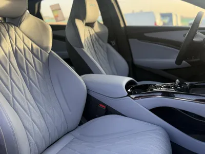 2026 بي واي دي سيل