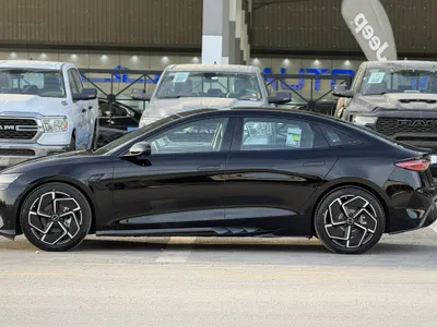 2026 بي واي دي سيل