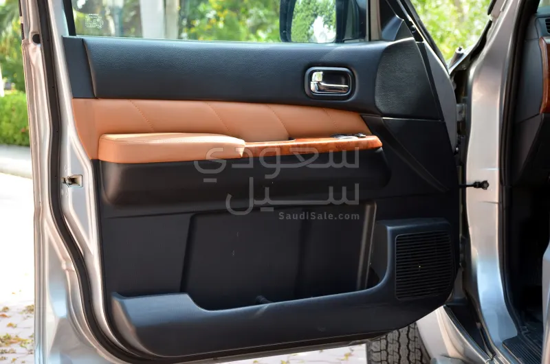 2017 نيسان باترول ربع