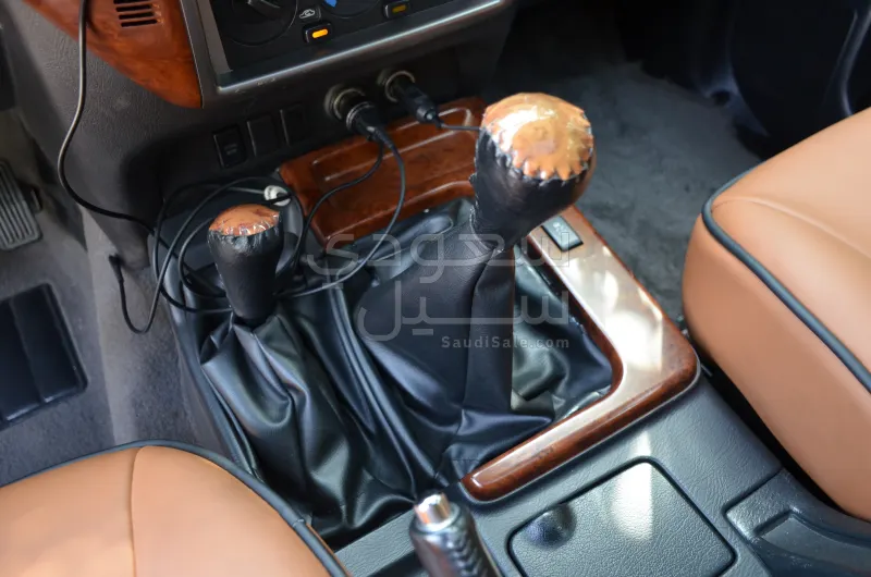 2017 نيسان باترول ربع