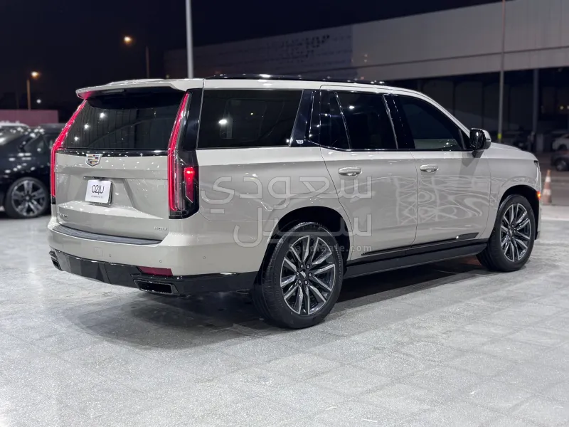 2021 كاديلاك اسكاليد