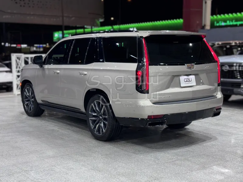 2021 كاديلاك اسكاليد