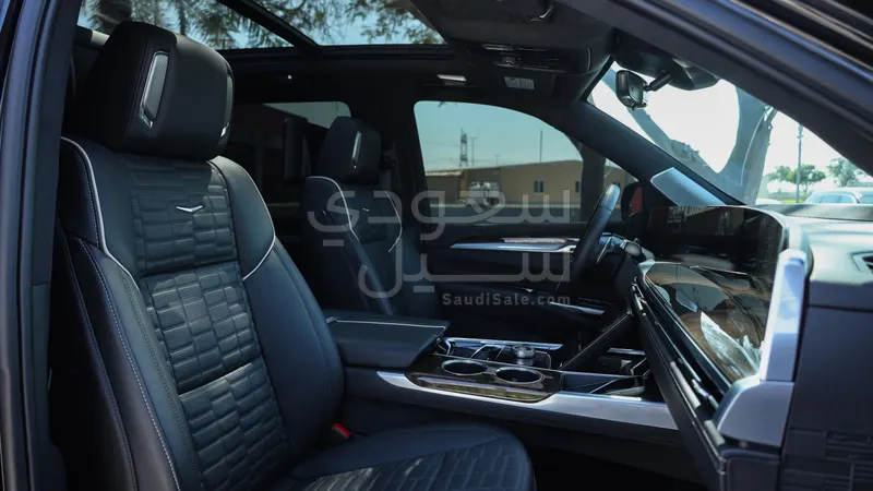 2025 كاديلاك اسكاليد بلاتينيوم