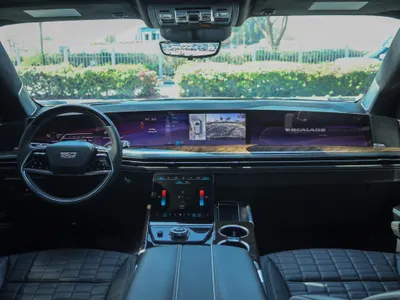 2025 كاديلاك اسكاليد بلاتينيوم