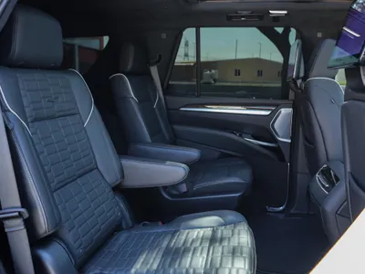 2025 كاديلاك اسكاليد بلاتينيوم