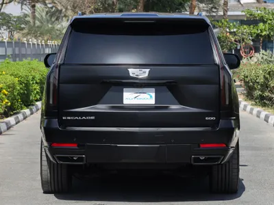 2025 كاديلاك اسكاليد بلاتينيوم