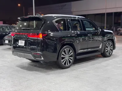 2026 لكزس إل إكس 600