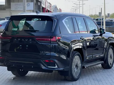 2026 لكزس إل إكس 700 اتش