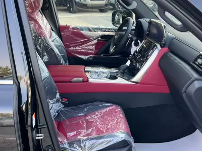 2026 لكزس إل إكس 700 اتش