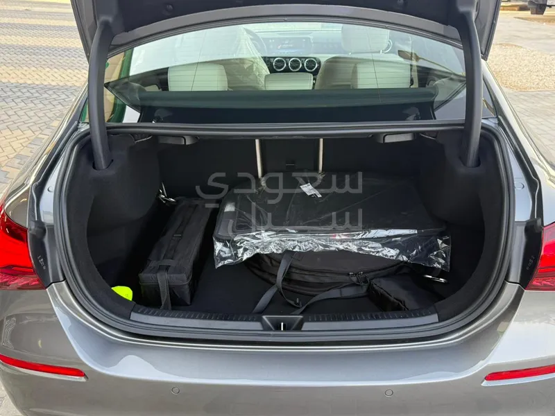 2026 مرسيدس - بنز أي 200