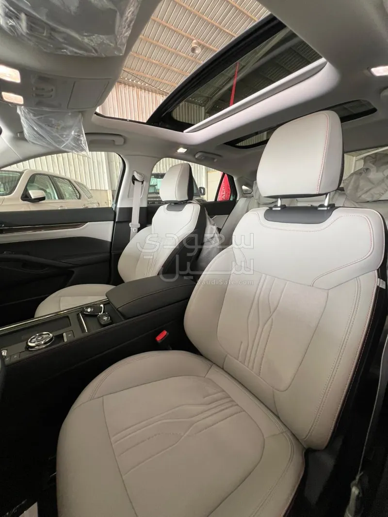 2026 فورد توروس تايتينيوم