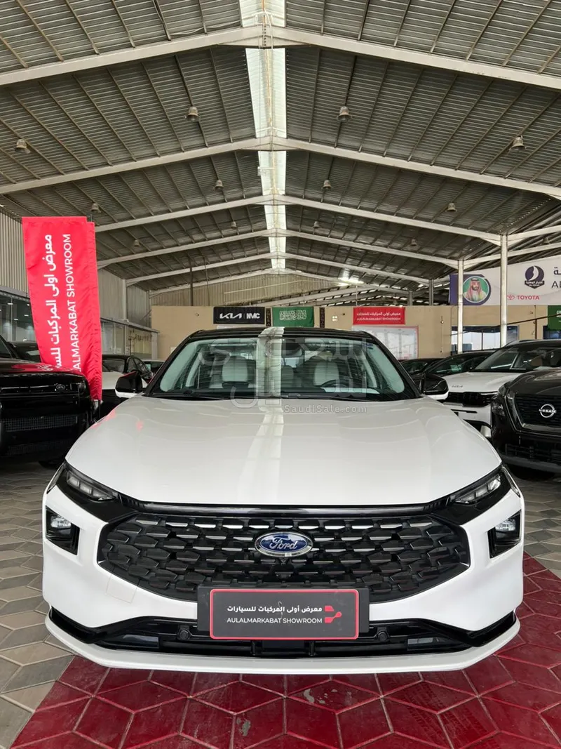 2026 فورد توروس تايتينيوم