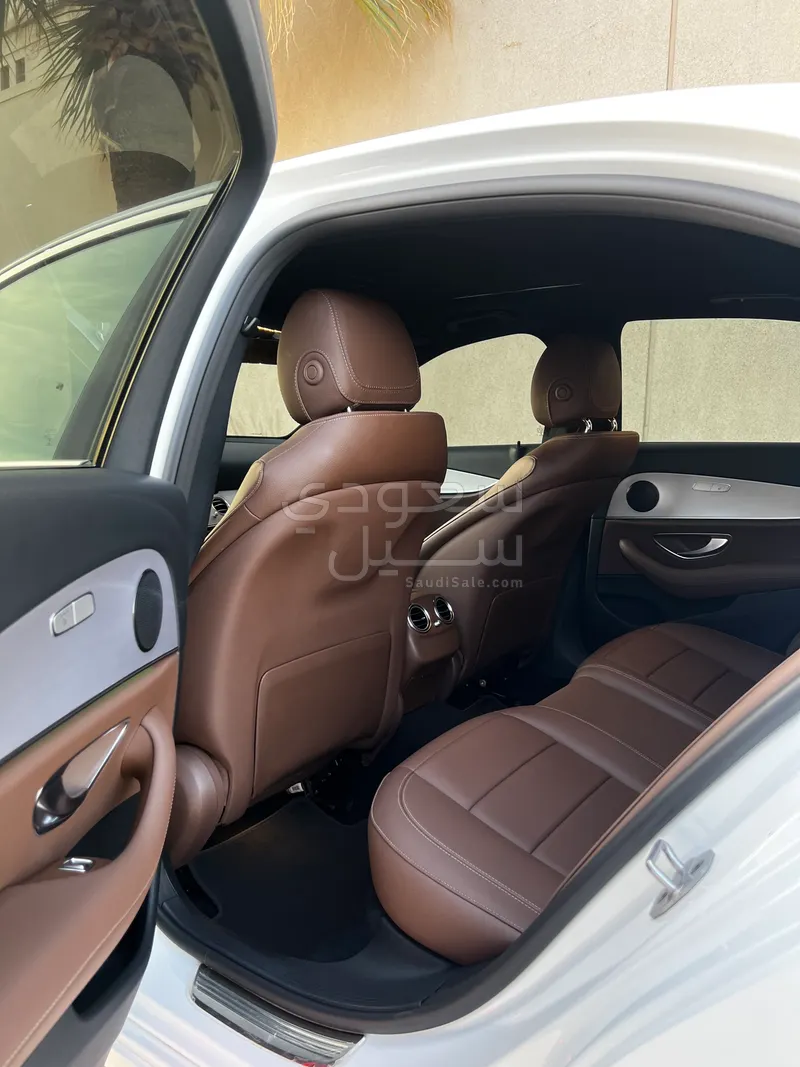 2021 مرسيدس - بنز إي 250