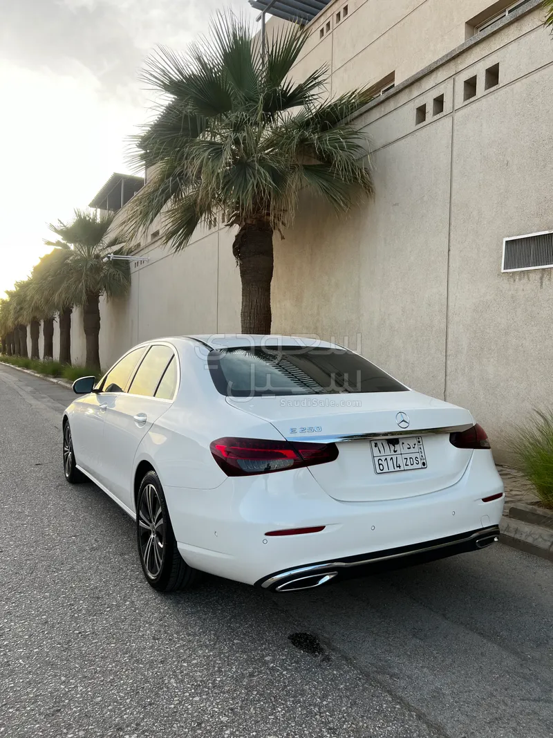 2021 مرسيدس - بنز إي 250