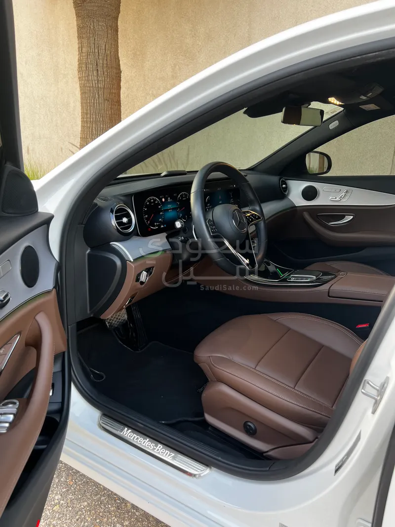 2021 مرسيدس - بنز إي 250