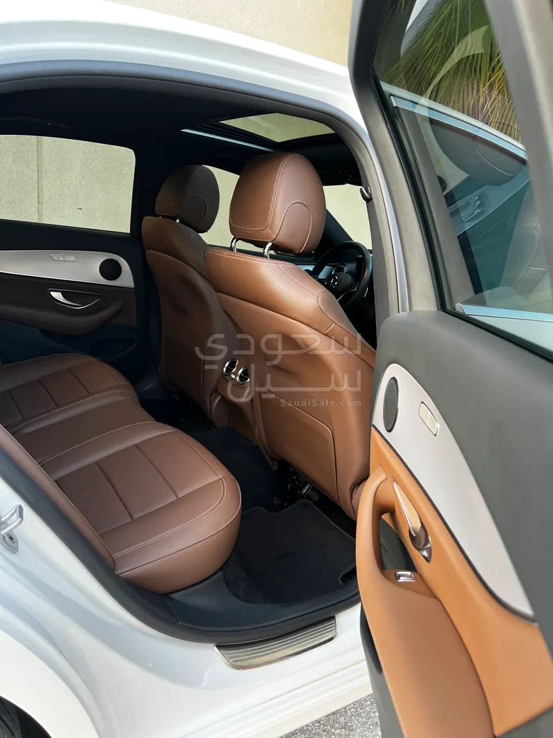 2021 مرسيدس - بنز إي 250