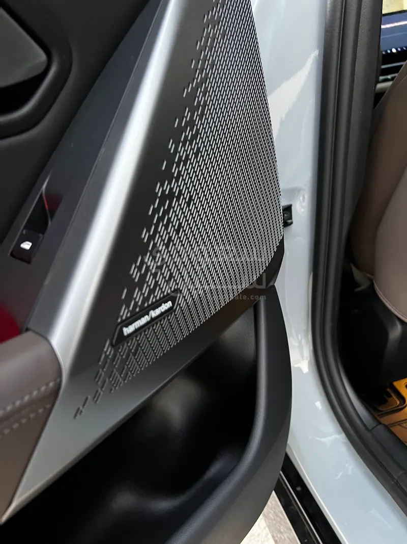 2024 بي ام دبليو الفئة الخامسة 520 أي