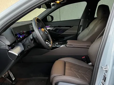 2024 بي ام دبليو الفئة الخامسة 520 أي