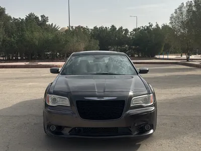 2014 كرايسلر 300 اس ار تي 8