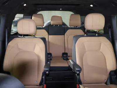 2025 لاند روفر ديفيندر 130