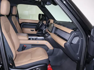 2025 لاند روفر ديفيندر 130