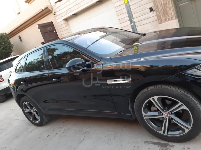 2020 جاكوار اف-بيس ار سبورت