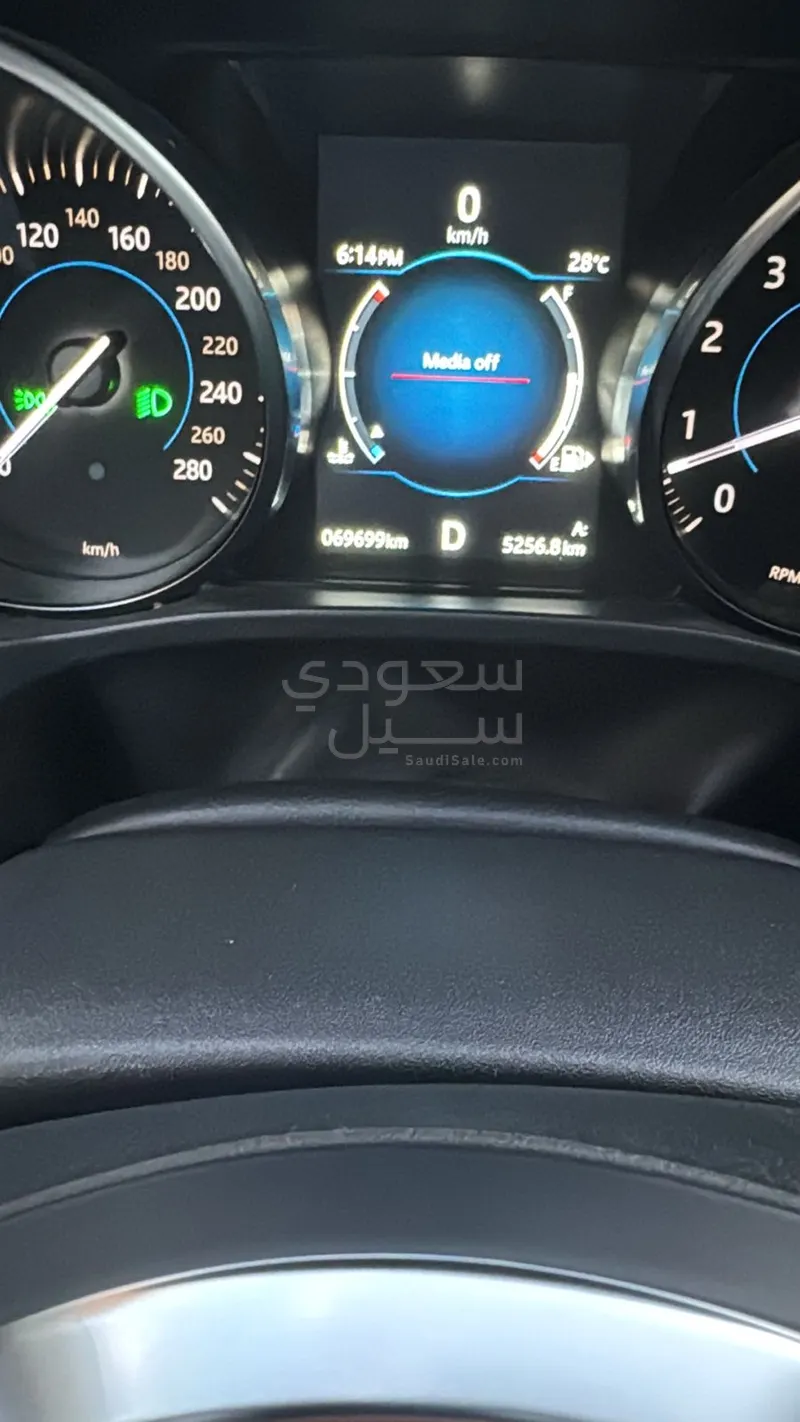 2020 جاكوار اف-بيس ار سبورت