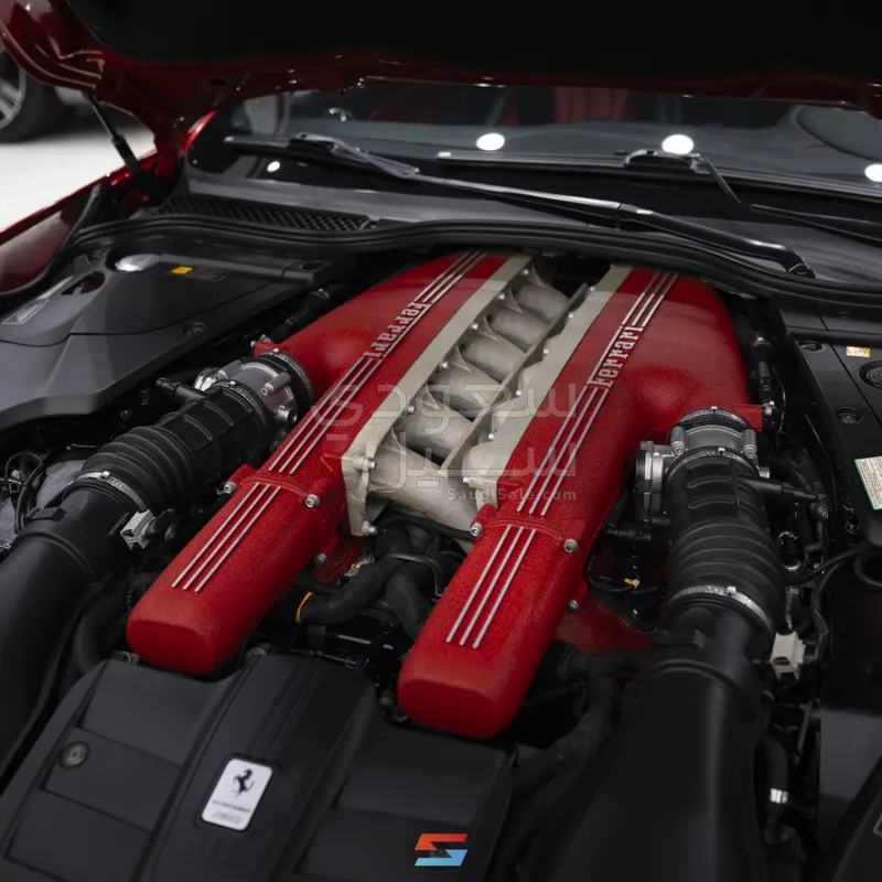 2015 فيراري اف 12 بيرلينيتا