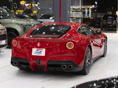 2015 فيراري اف 12 بيرلينيتا