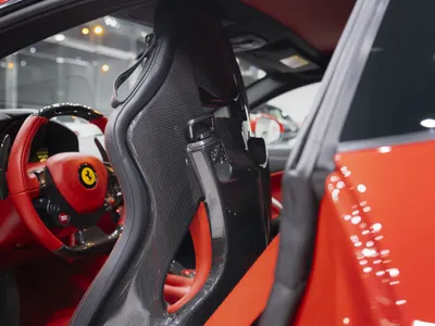 2015 فيراري اف 12 بيرلينيتا