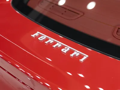 2015 فيراري اف 12 بيرلينيتا