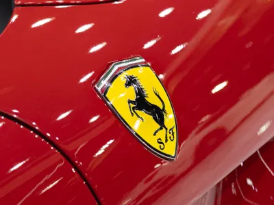 2015 فيراري اف 12 بيرلينيتا