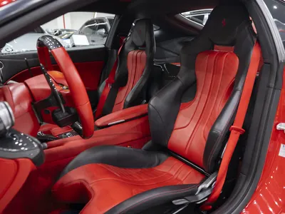 2015 فيراري اف 12 بيرلينيتا