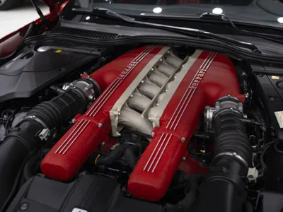 2015 فيراري اف 12 بيرلينيتا